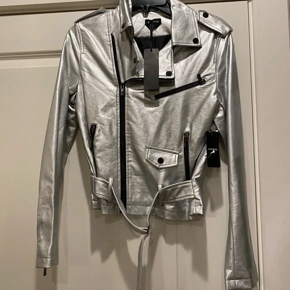 BEBE MOTORCYCLE JACKET SILVER NWT Vegan Faux Leather size-S - Picture 5 of 9